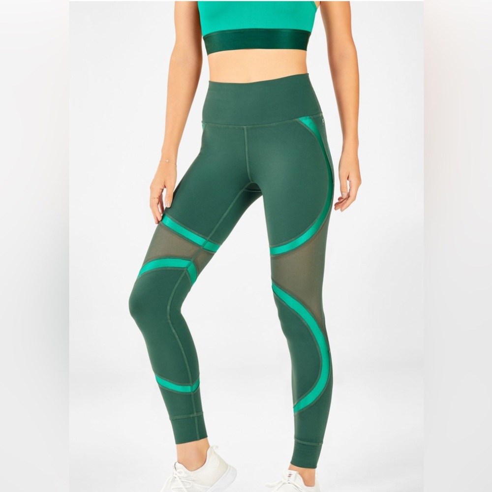 Define PowerHold® High-Waisted Legging - M tall